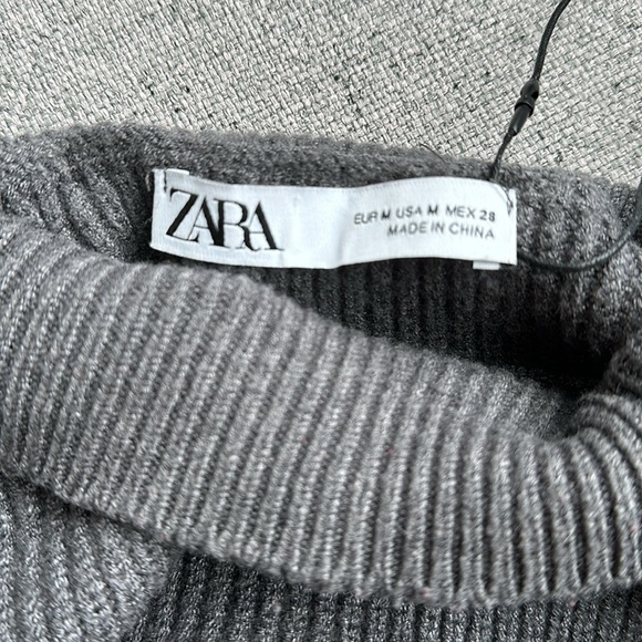 Zara Grey Ribbed Knit Sweater - Size M - Picture 4 of 4
